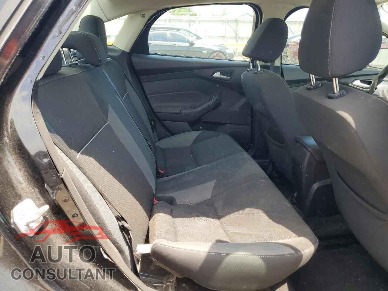 FORD FOCUS 2014 - 1FADP3F27EL168575