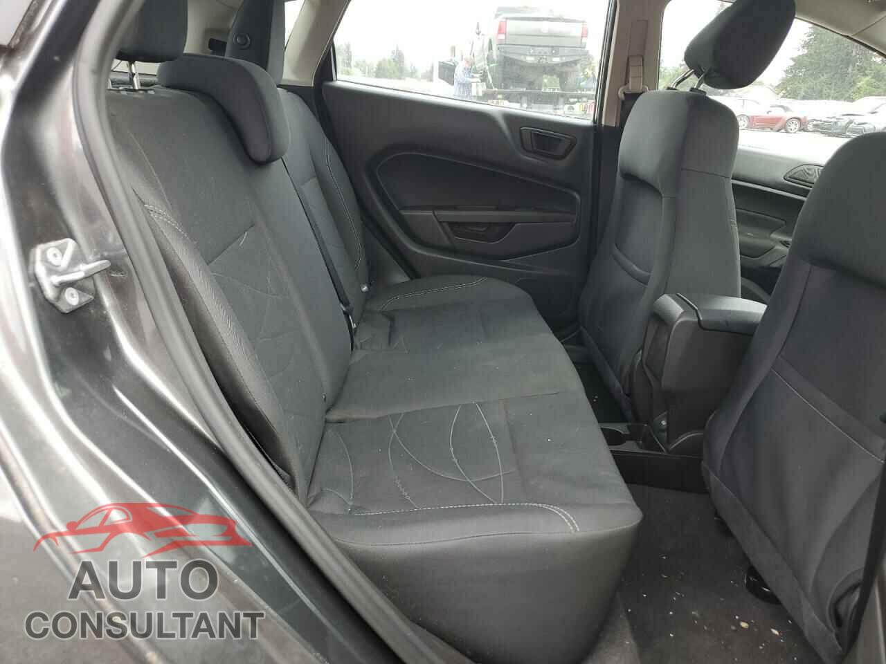 FORD FIESTA 2017 - 3FADP4EJ9HM110100