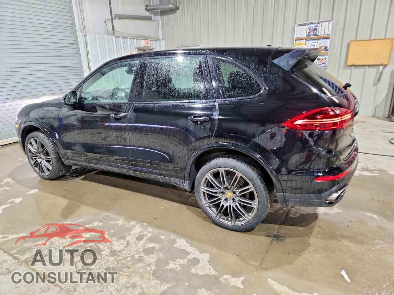 PORSCHE CAYENNE 2017 - WP1AA2A27HKA81638