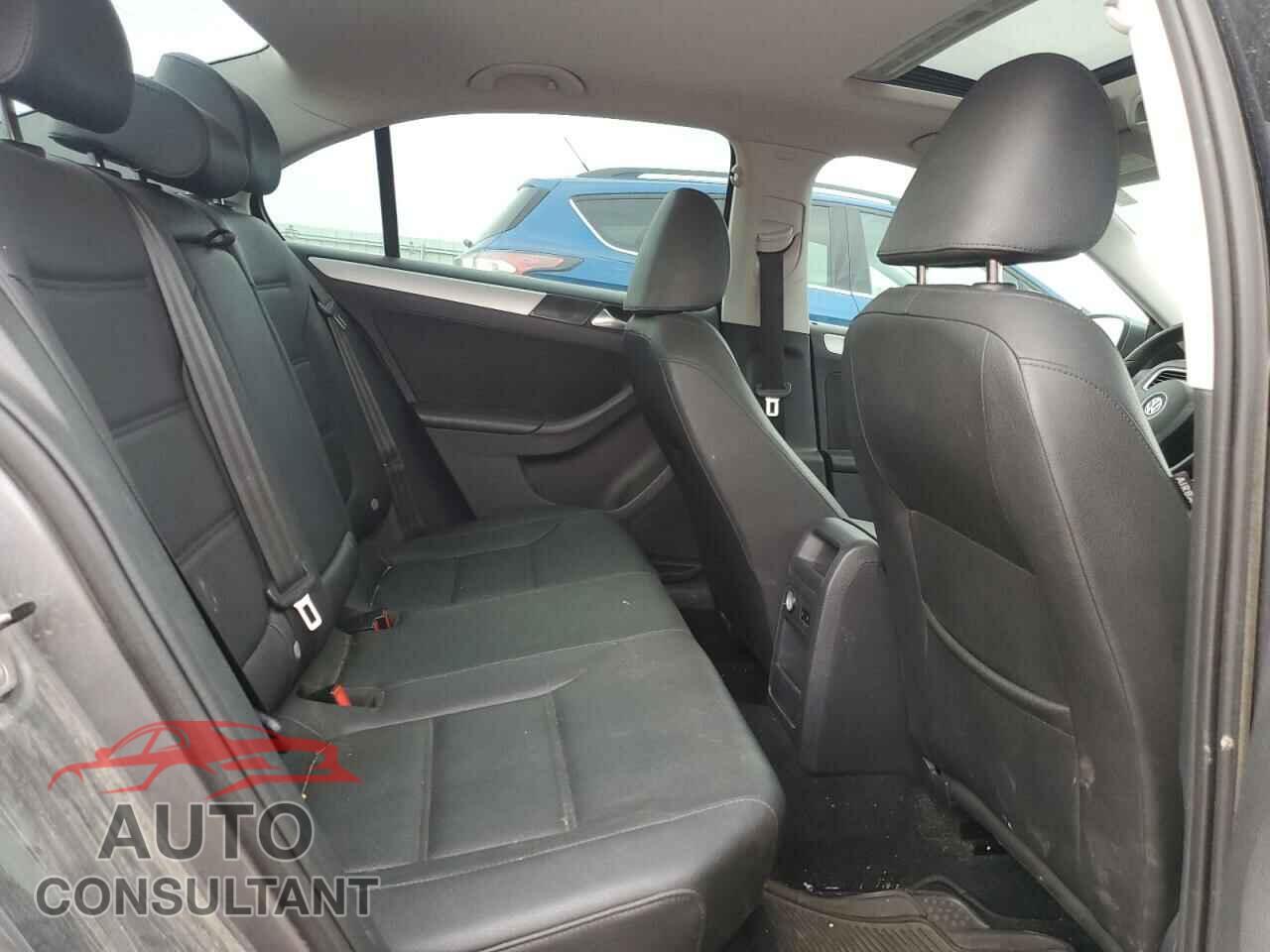 VOLKSWAGEN JETTA 2012 - 3VWLL7AJ3CM393446
