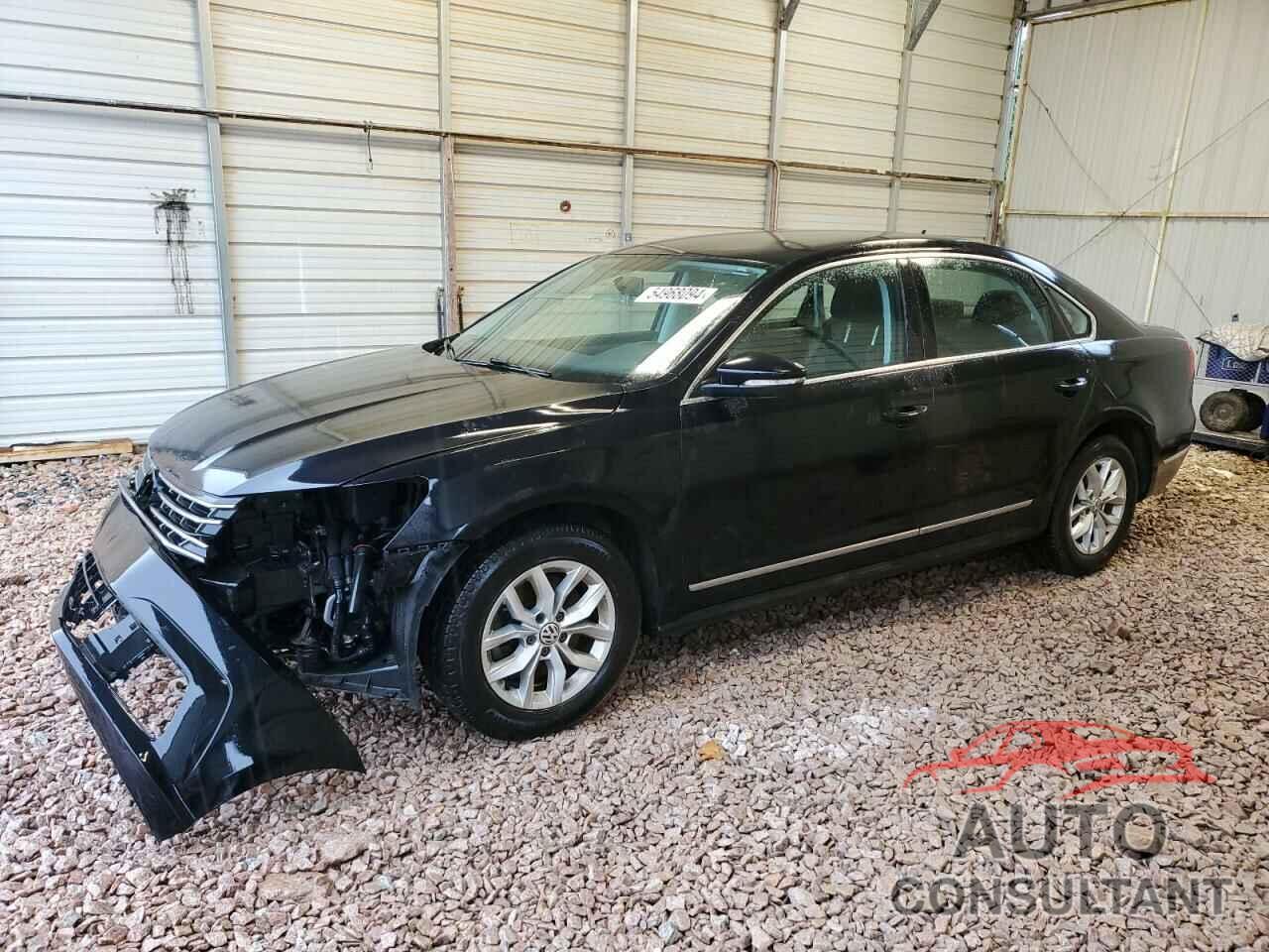 VOLKSWAGEN PASSAT 2017 - 1VWAT7A32HC008976