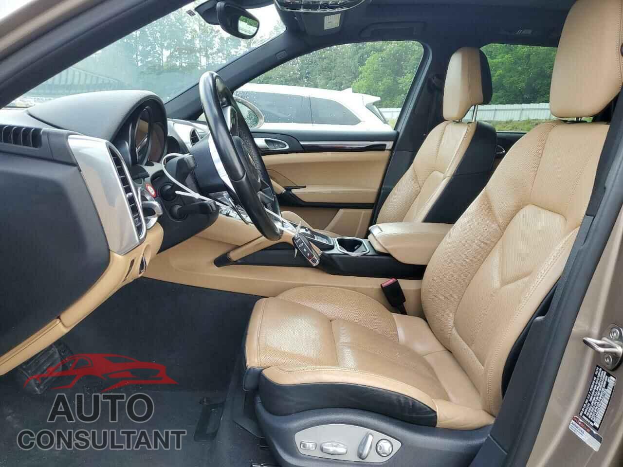 PORSCHE CAYENNE 2016 - WP1AA2A25GKA37765