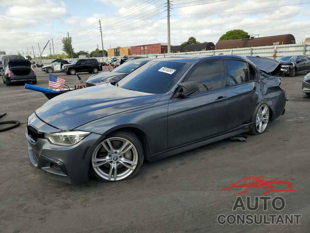 BMW 3 SERIES 2018 - WBA8B3G57JNV00979