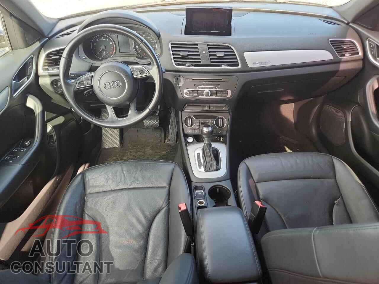 AUDI Q3 2017 - WA1ECCFS9HR009451