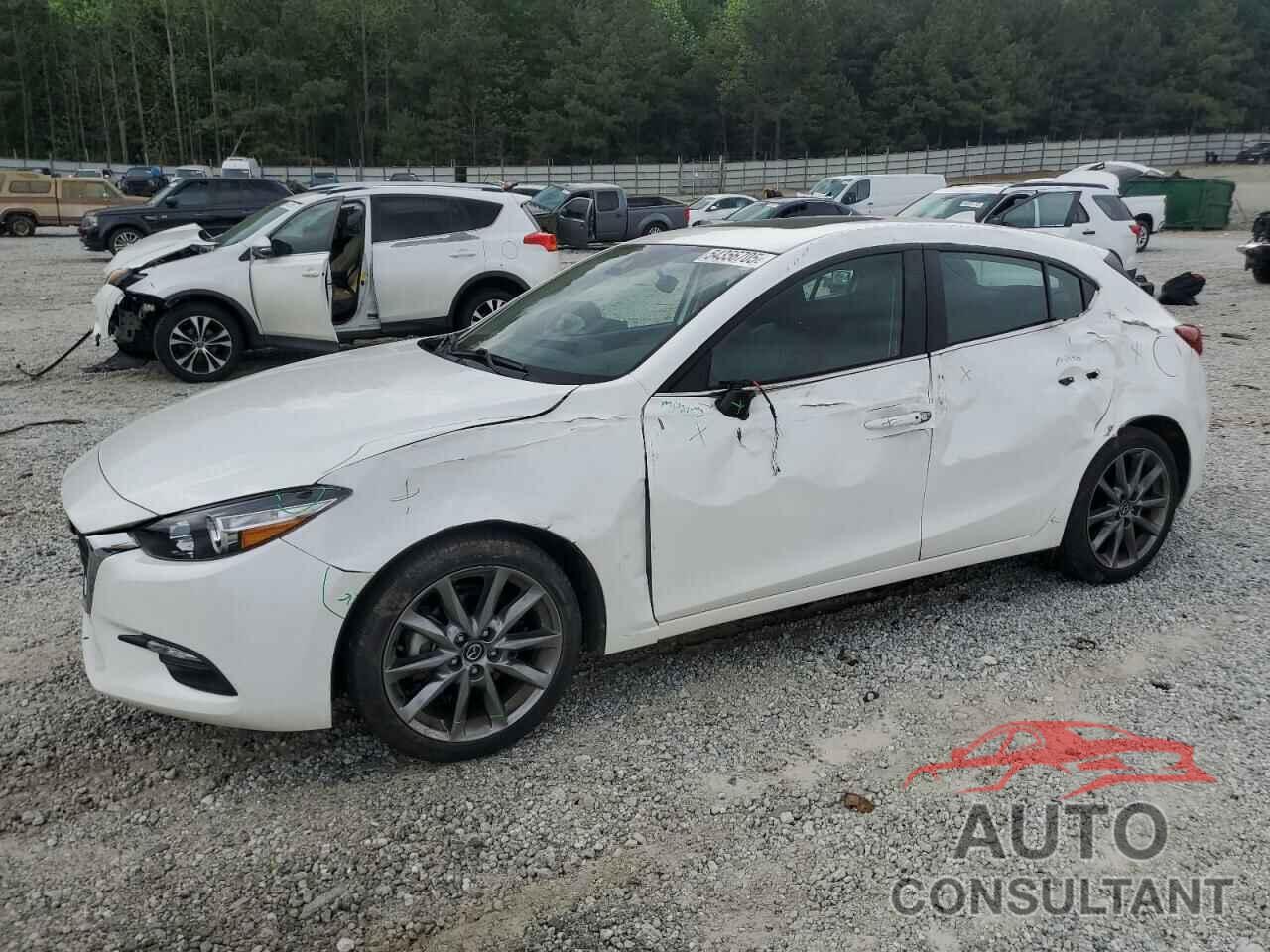 MAZDA 3 2018 - 3MZBN1L32JM172032