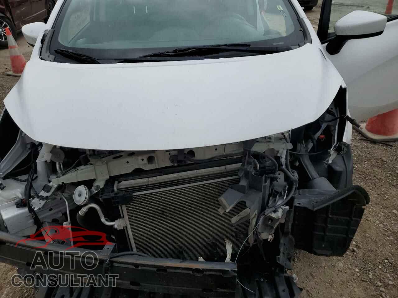NISSAN VERSA 2019 - 3N1CE2CP3KL364988