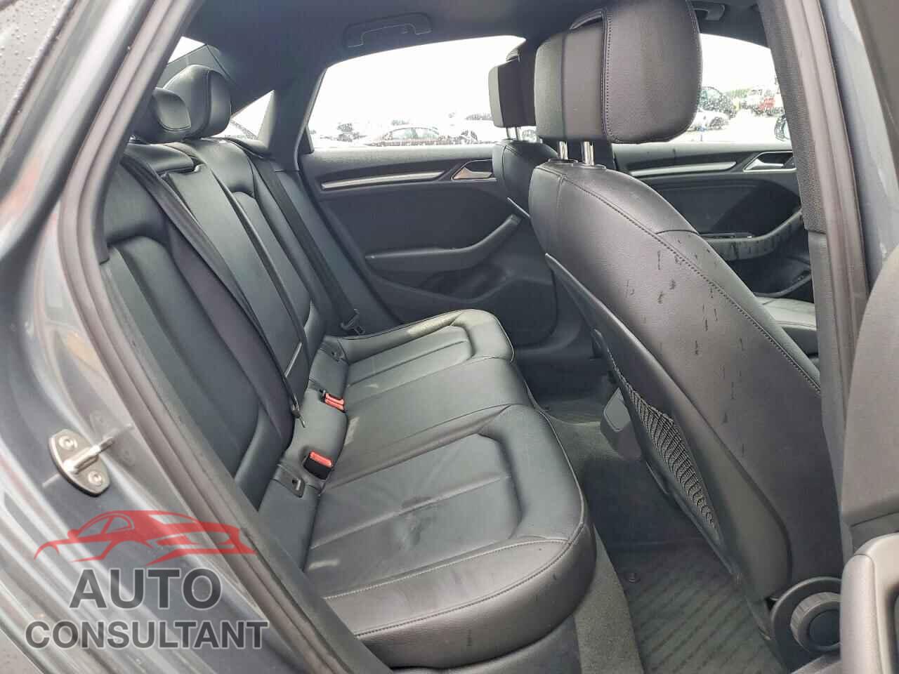 AUDI A3 2017 - WAUB8GFF4H1065488