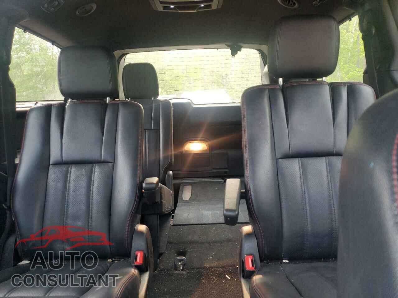 DODGE CARAVAN 2011 - 2D4RN7DGXBR772476