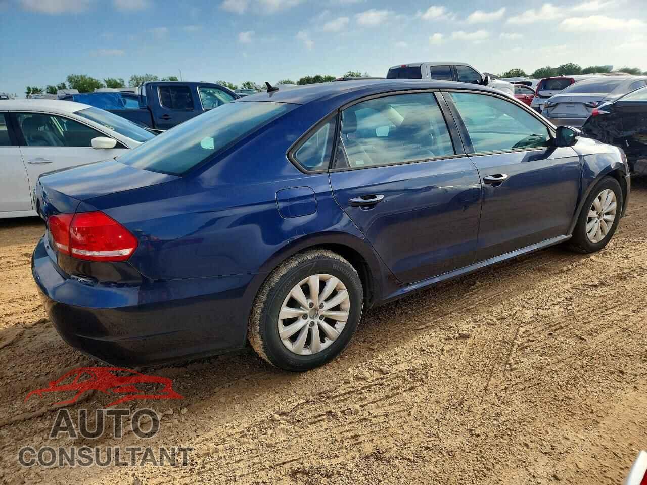 VOLKSWAGEN PASSAT 2013 - 1VWAP7A30DC037472