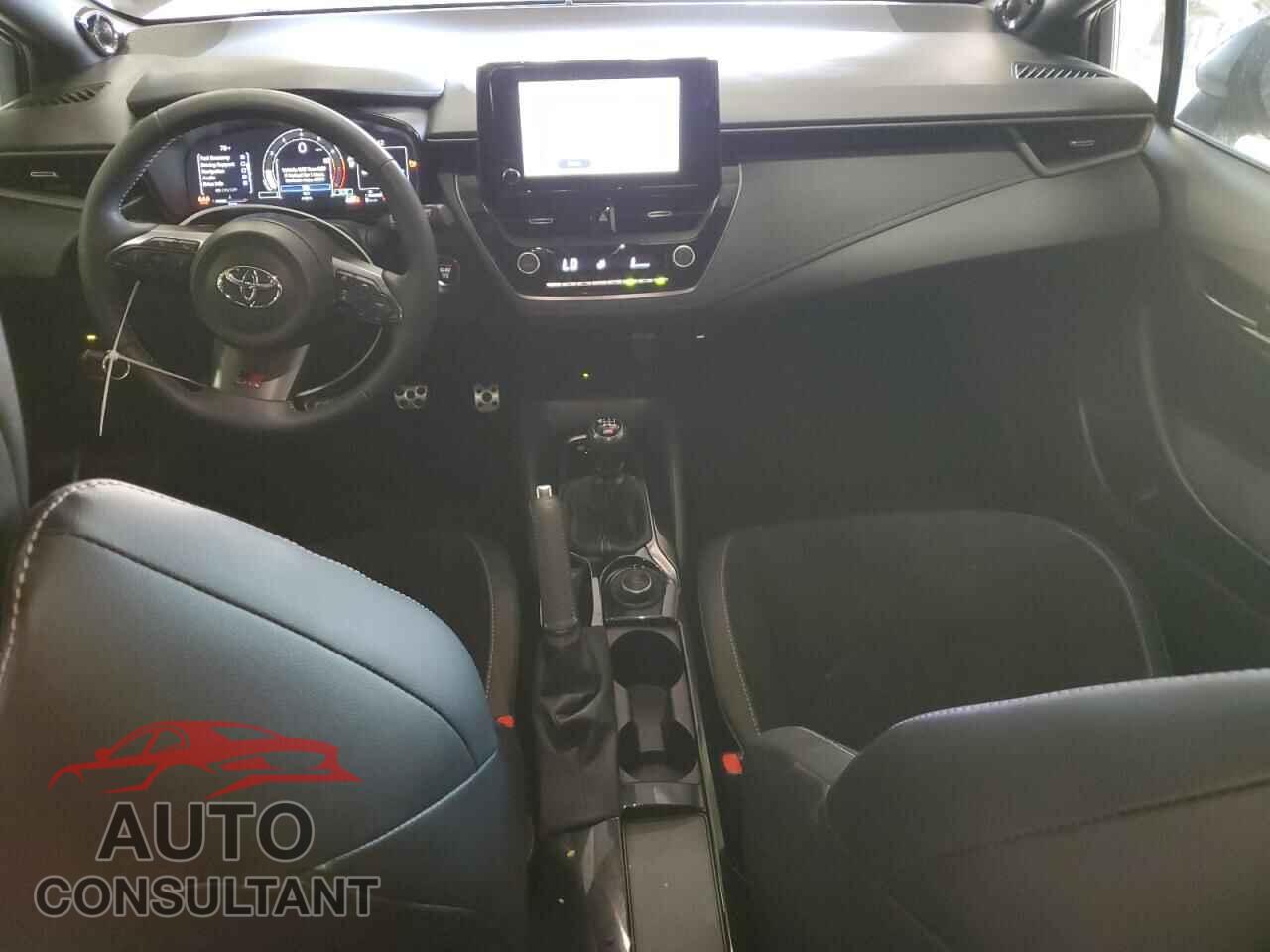 TOYOTA GR COROLLA 2024 - JTNABAAE7RA013622