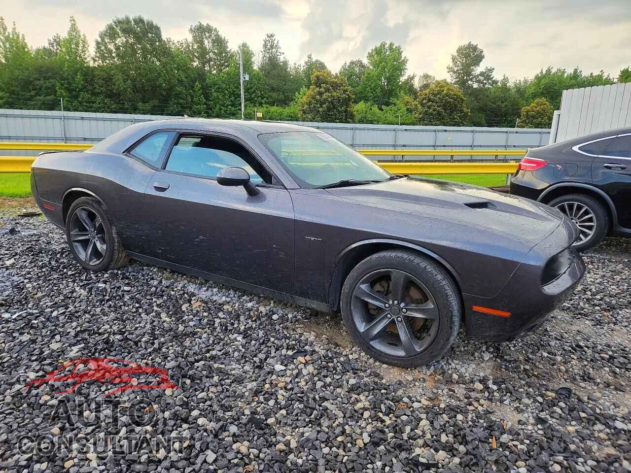 DODGE CHALLENGER 2017 - 2C3CDZBT0HH655977