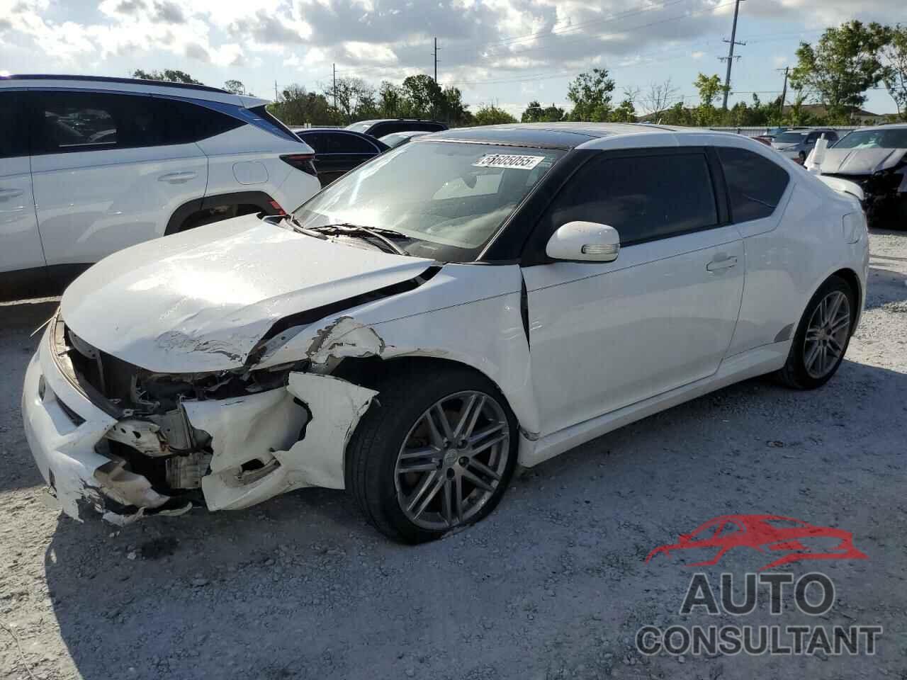 TOYOTA SCION 2011 - JTKJF5C70B3002270