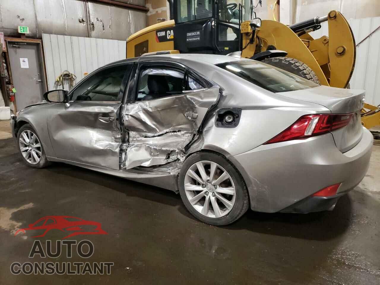 LEXUS IS 2015 - JTHCF1D23F5023439