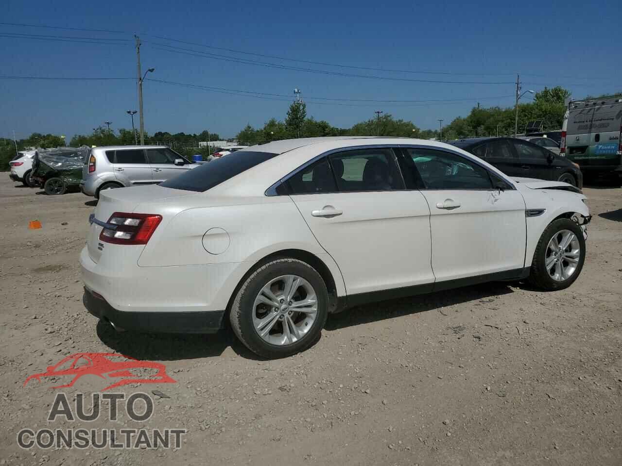 FORD TAURUS 2017 - 1FAHP2E86HG110505