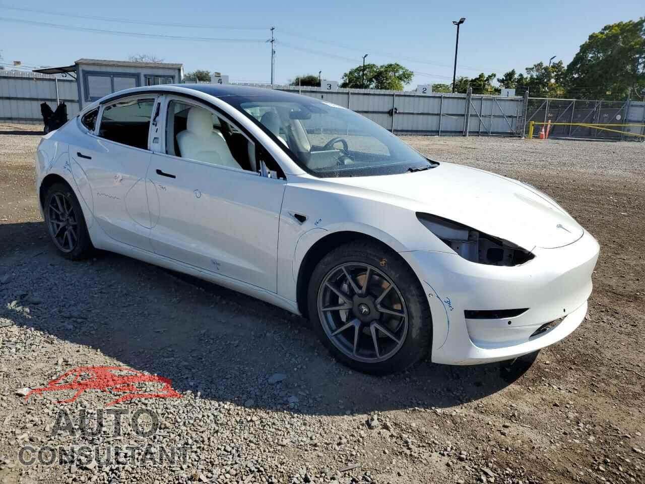 TESLA MODEL 3 2021 - 5YJ3E1EA1MF987611