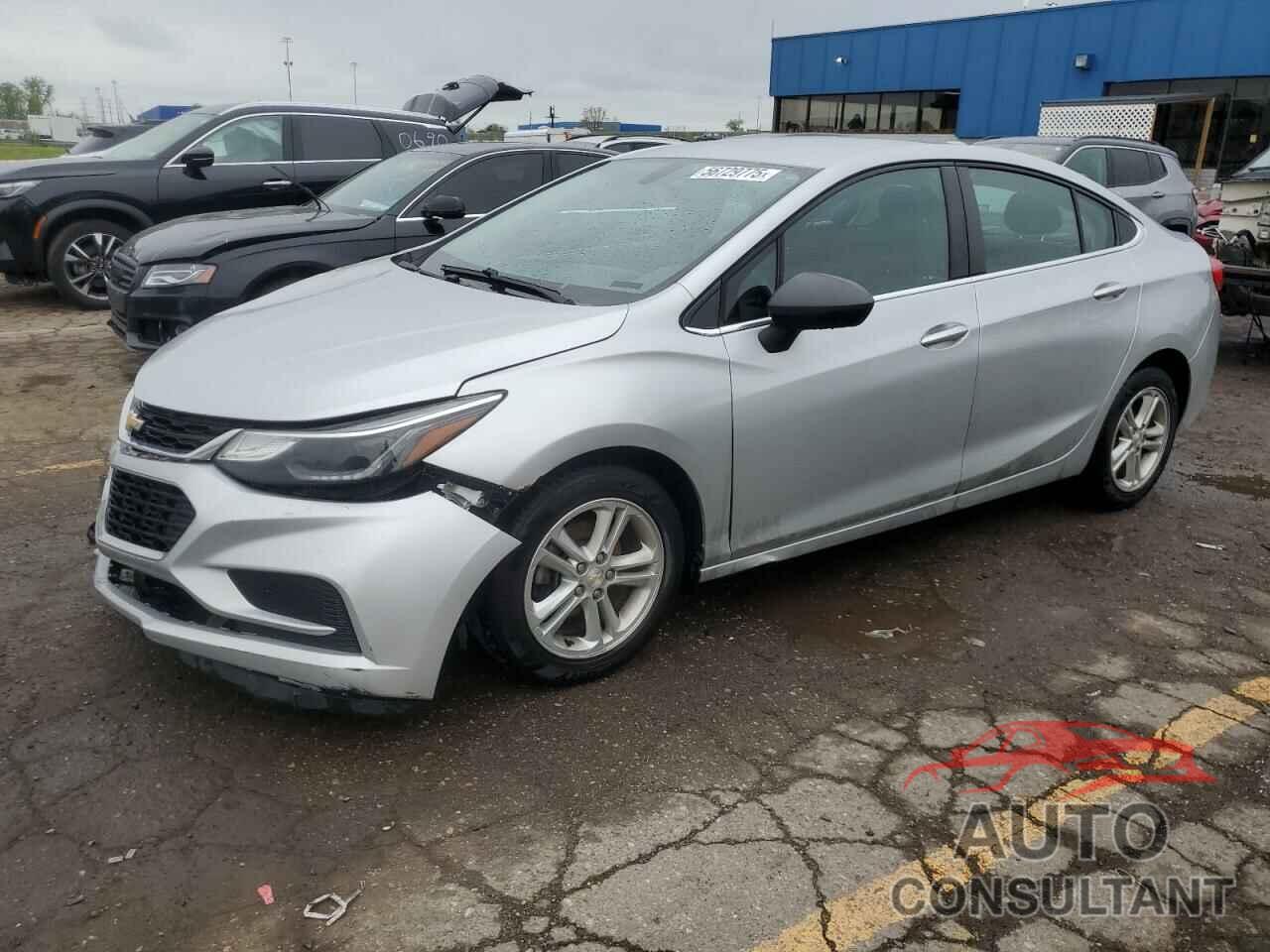 CHEVROLET CRUZE 2018 - 1G1BE5SM7J7122671
