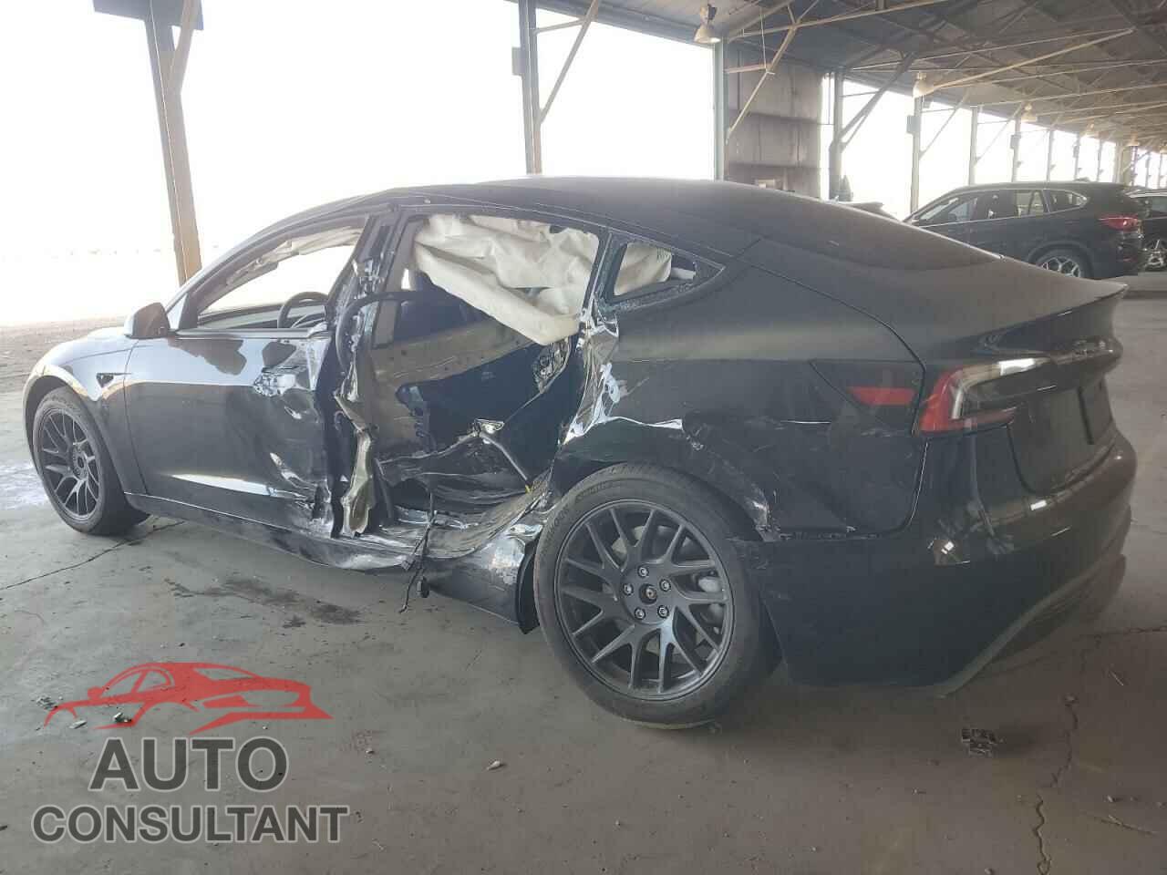 TESLA MODEL 3 2024 - 5YJ3E1EAXRF717848