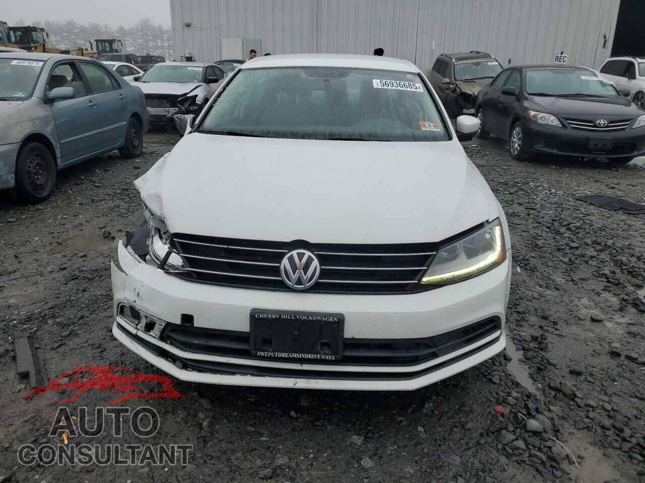 VOLKSWAGEN JETTA 2017 - 3VW2B7AJ9HM328199