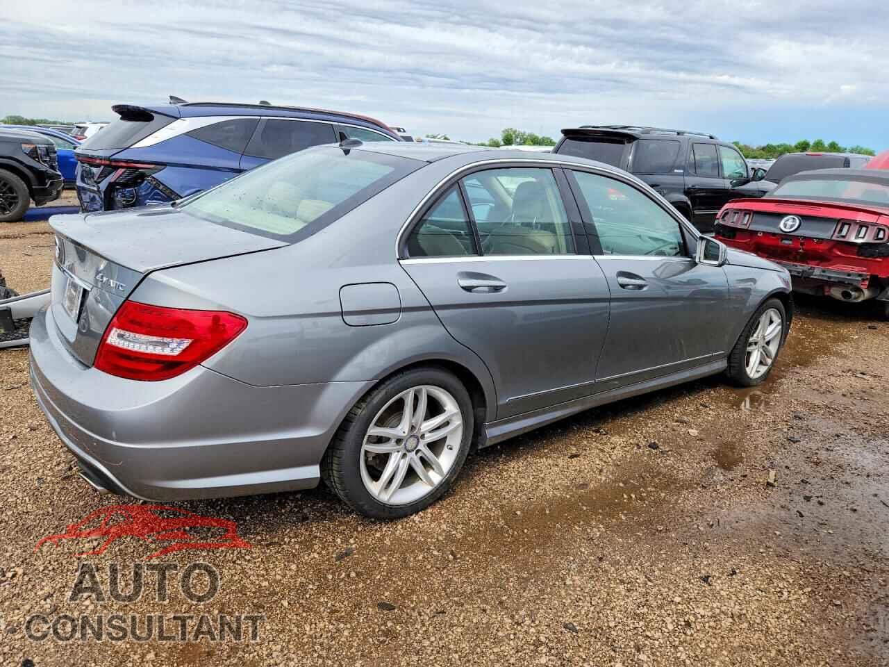 MERCEDES-BENZ C-CLASS 2013 - WDDGF8AB4DR298703