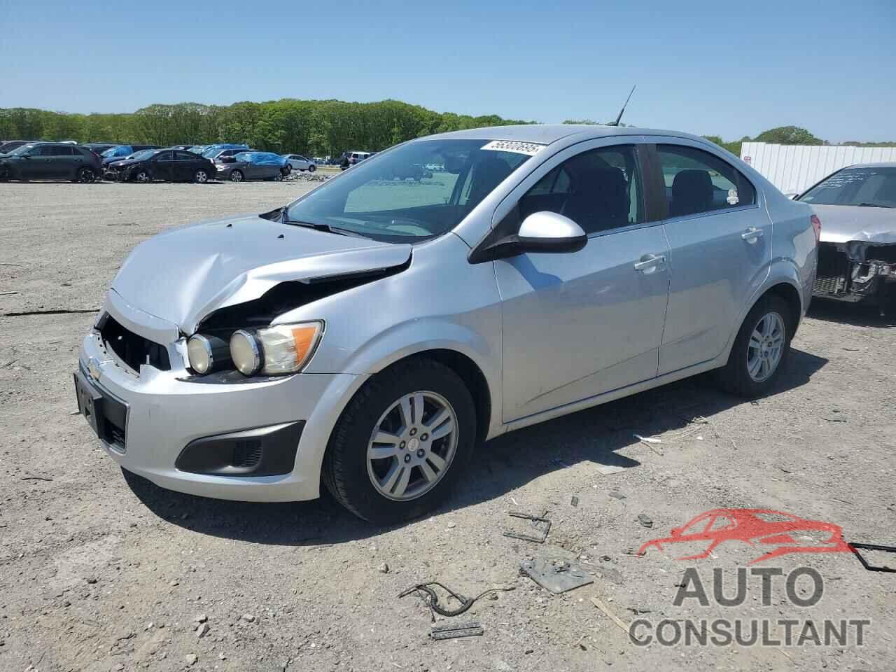 CHEVROLET SONIC 2014 - 1G1JC5SG5E4104009