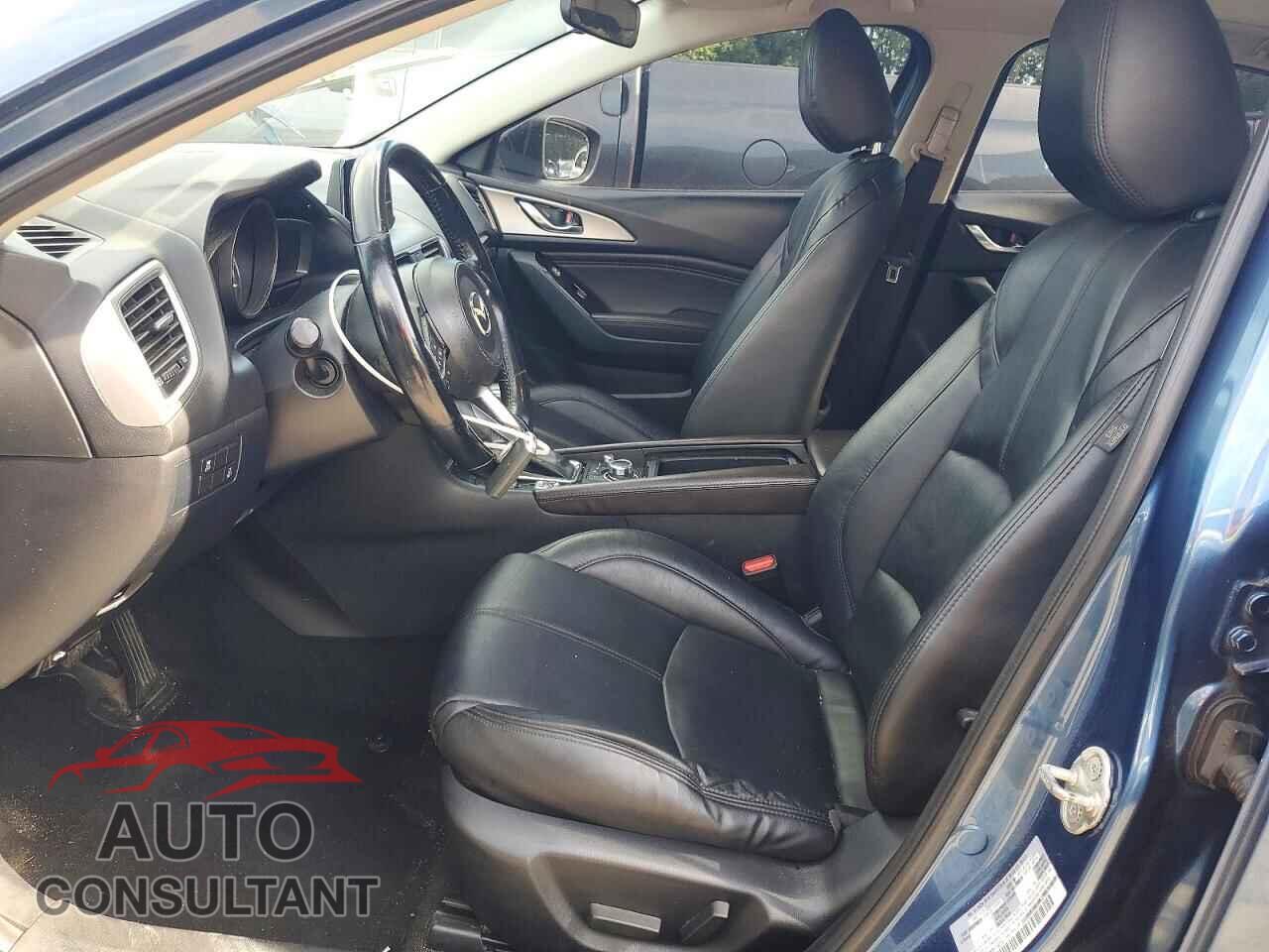 MAZDA 3 2017 - 3MZBN1V73HM116014