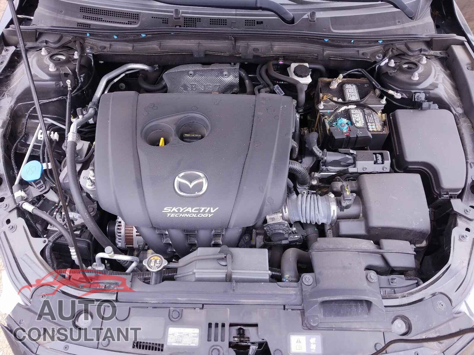MAZDA 3 2017 - 3MZBN1U76HM103629