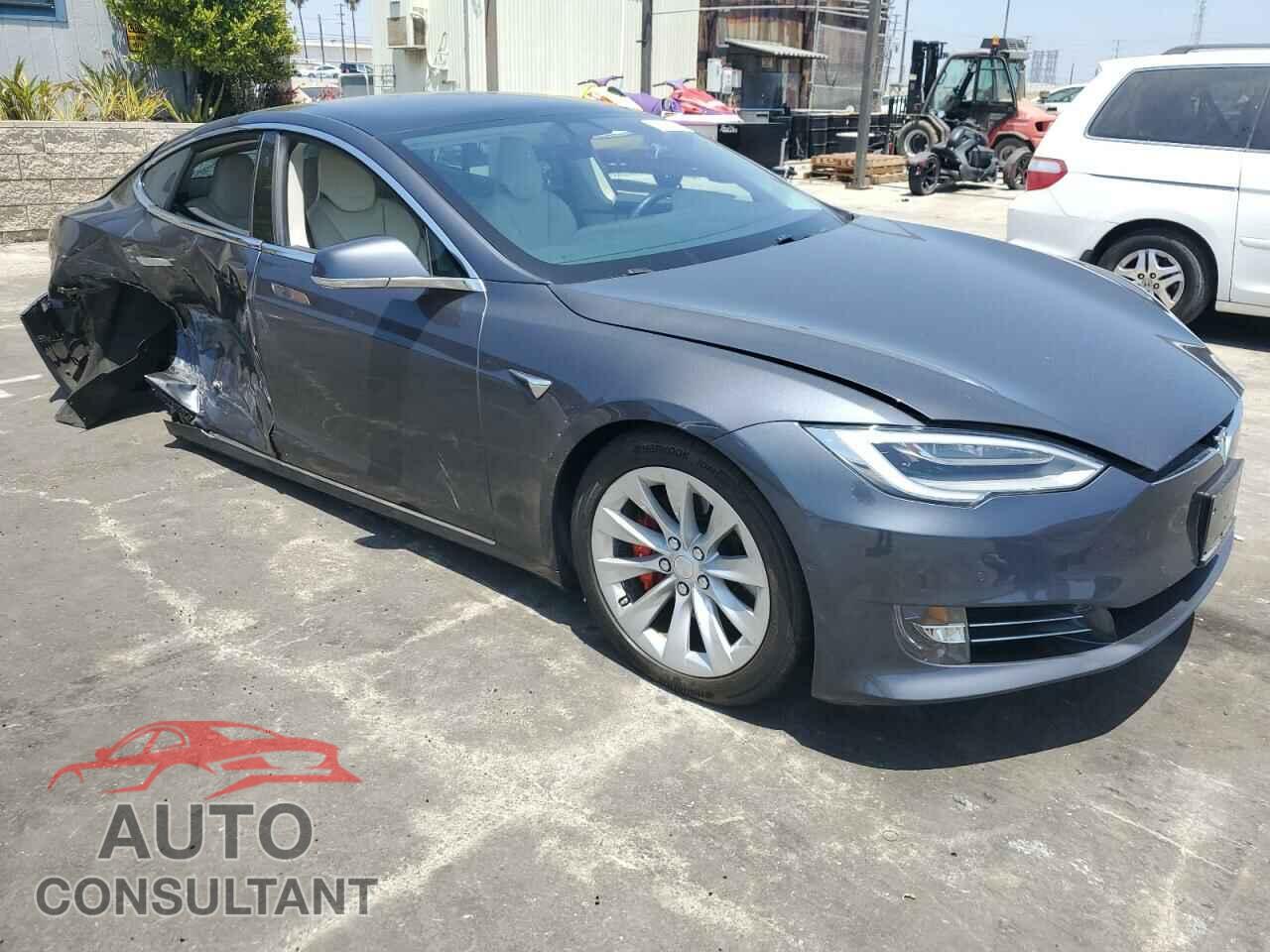 TESLA MODEL S 2019 - 5YJSA1E48KF330920