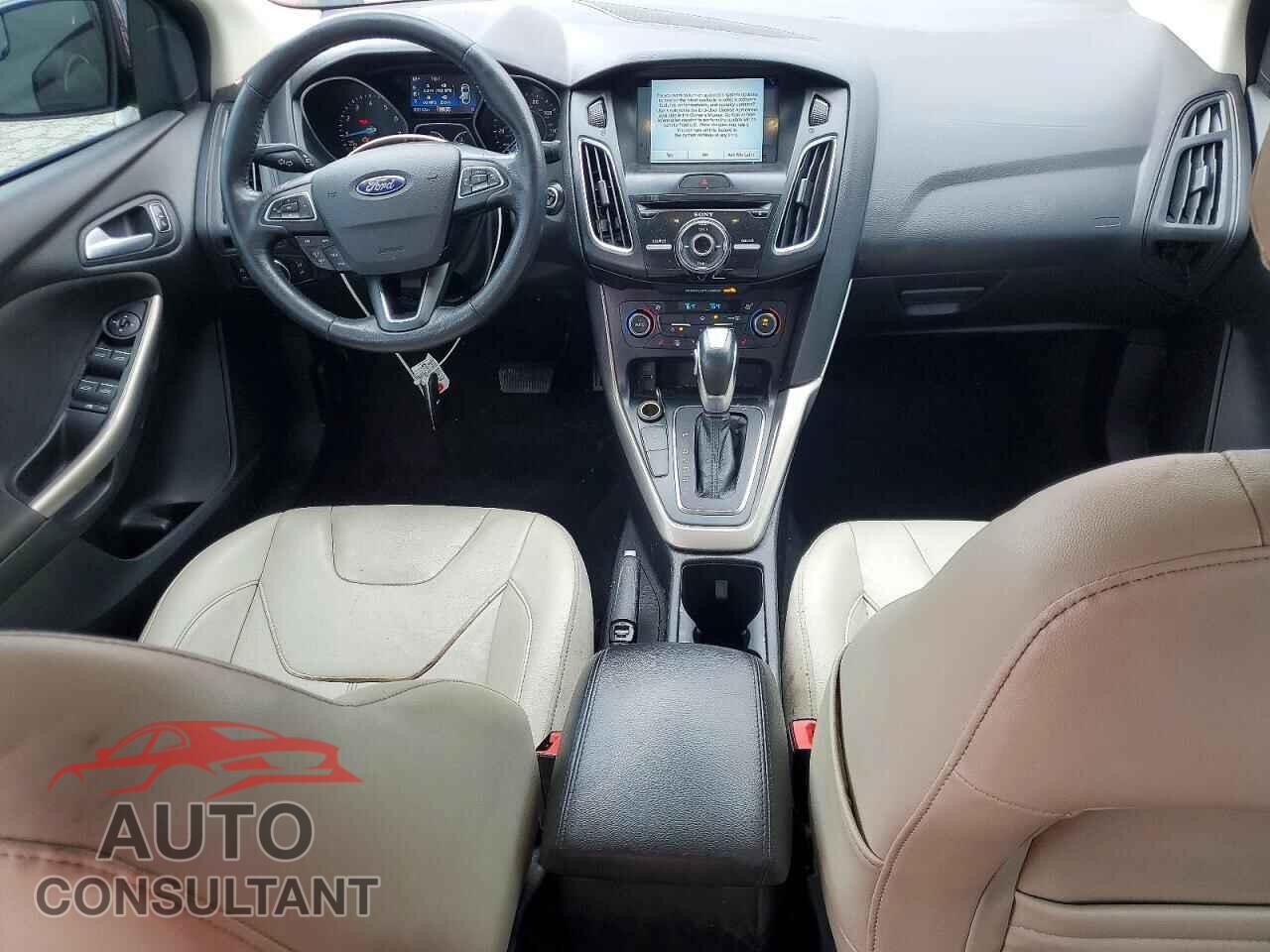 FORD FOCUS 2017 - 1FADP3J21HL295074