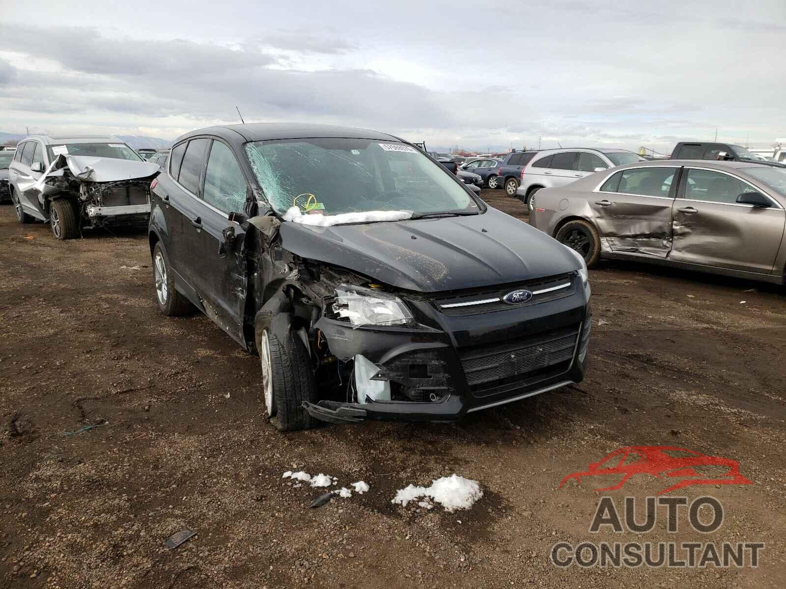 FORD ESCAPE 2016 - 1FMCU9G90GUB61943