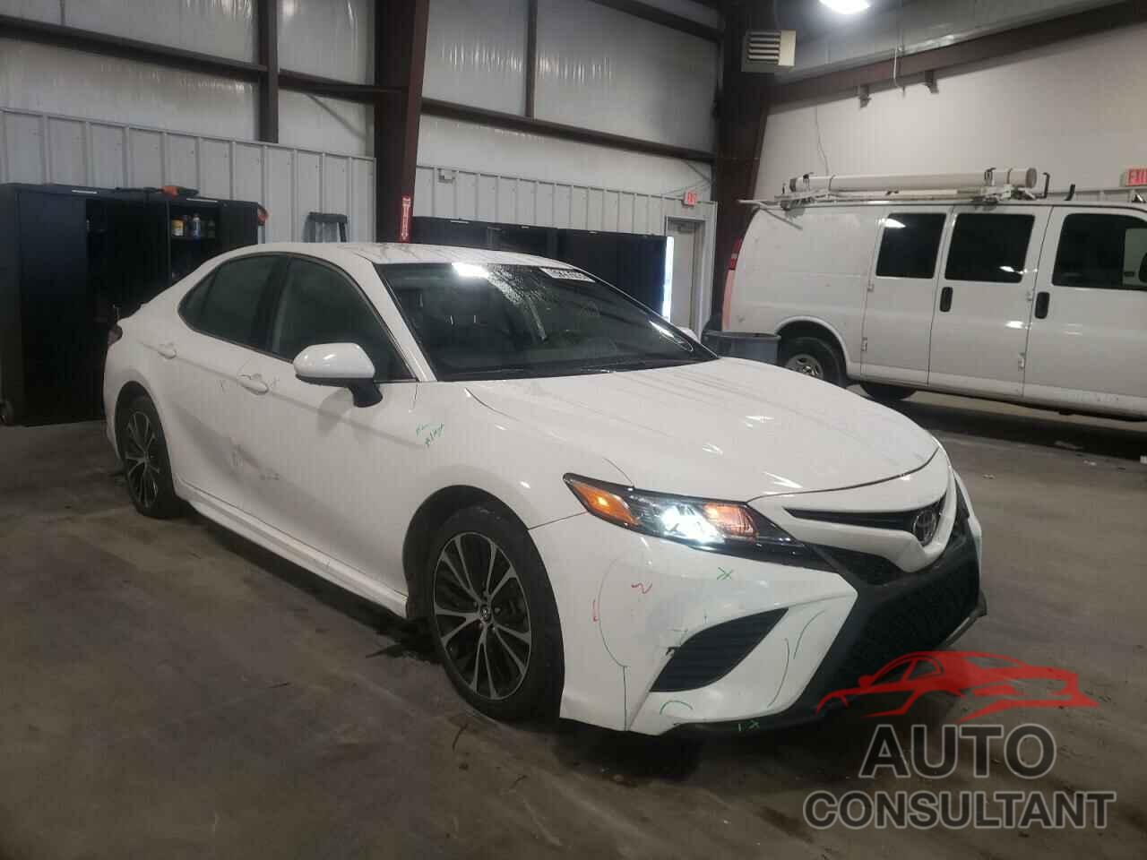 TOYOTA CAMRY 2020 - 4T1G11AK2LU347341