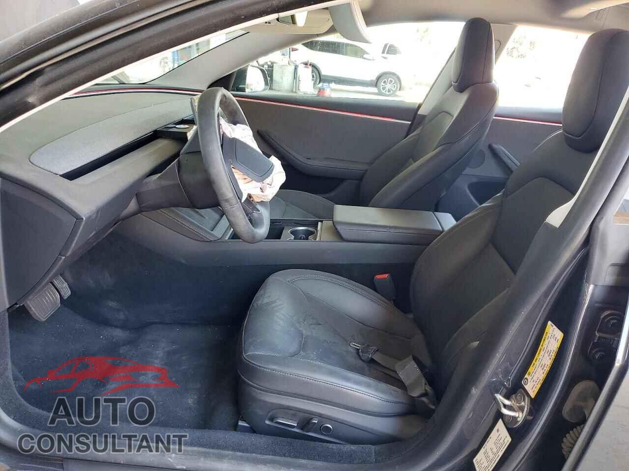 TESLA MODEL 3 2024 - 5YJ3E1EA8RF724426