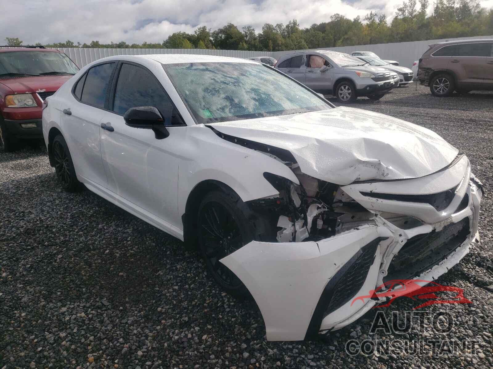 TOYOTA CAMRY 2021 - 4T1G11AK6MU431714