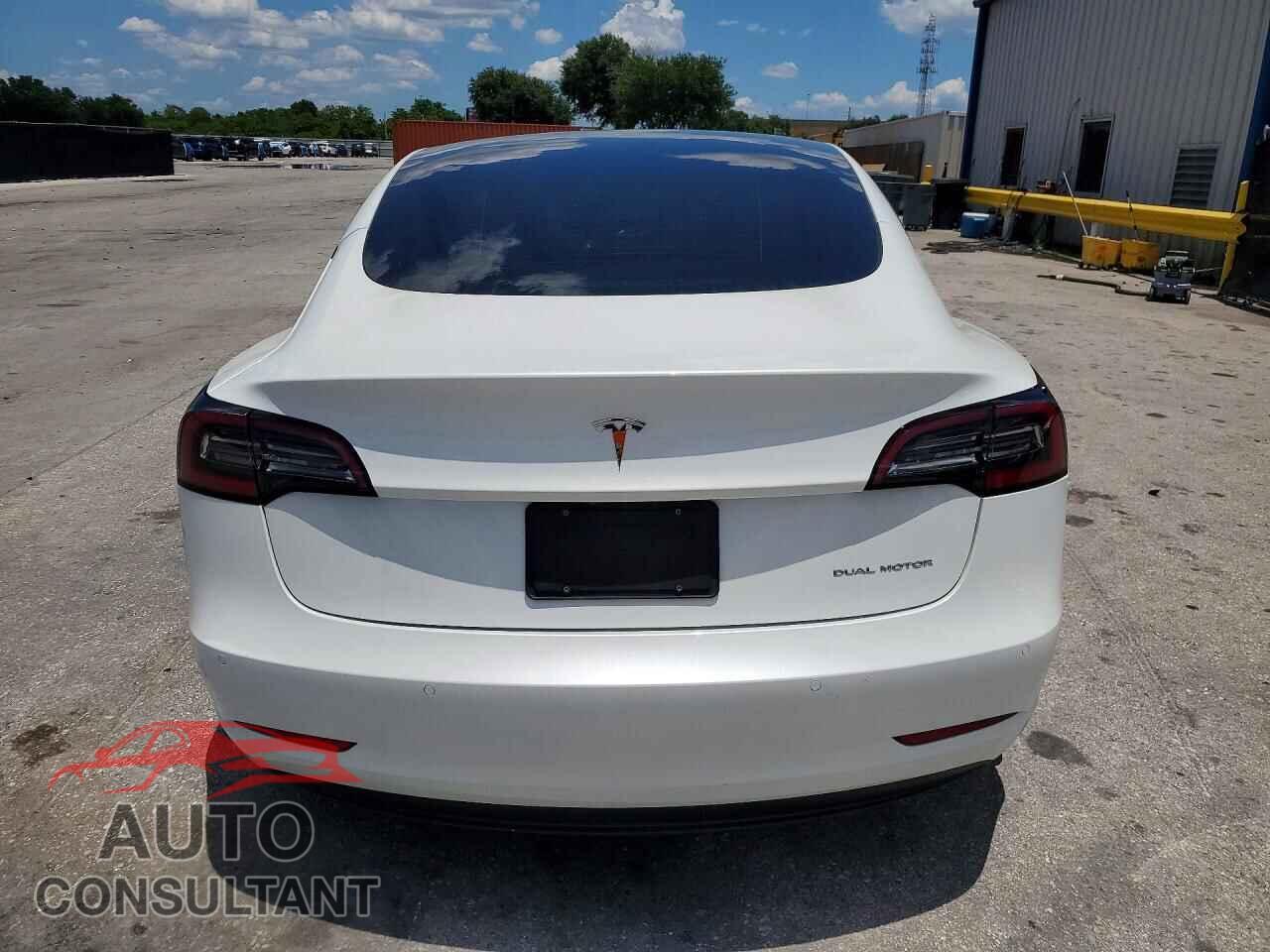TESLA MODEL 3 2021 - 5YJ3E1EB3MF034276