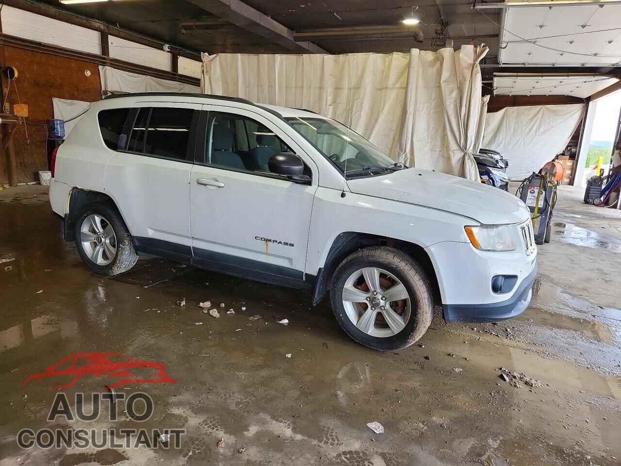 JEEP COMPASS 2011 - 1J4NF1FB7BD180229