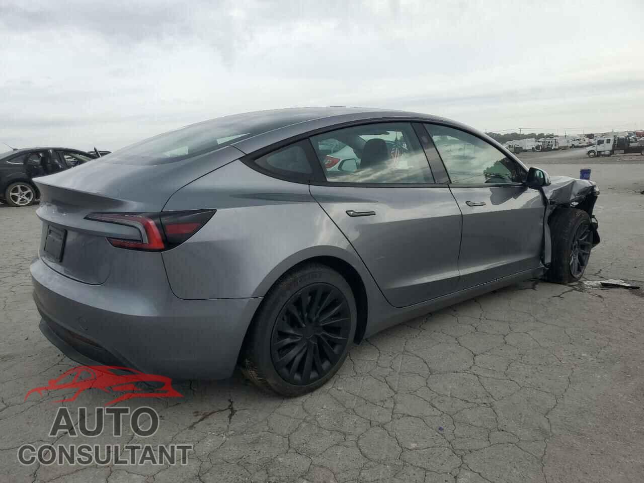 TESLA MODEL 3 2024 - 5YJ3E1EA8RF872916