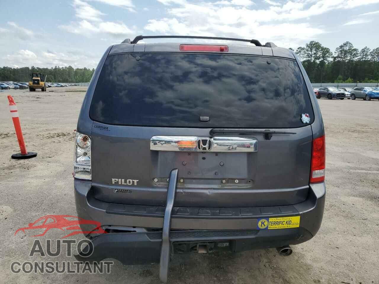 HONDA PILOT 2015 - 5FNYF3H43FB030677