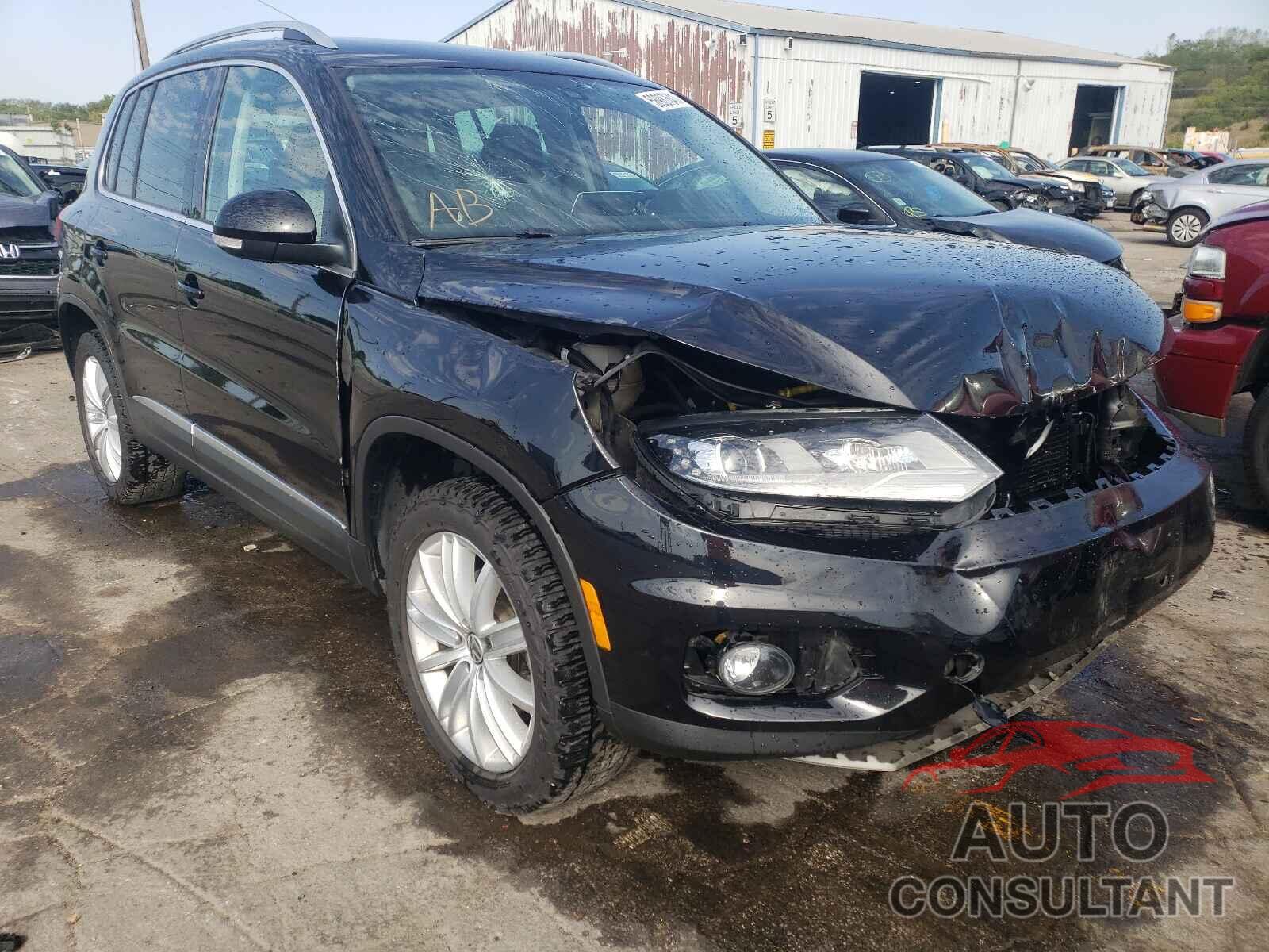 VOLKSWAGEN TIGUAN 2016 - WVGAV7AX7GW546971