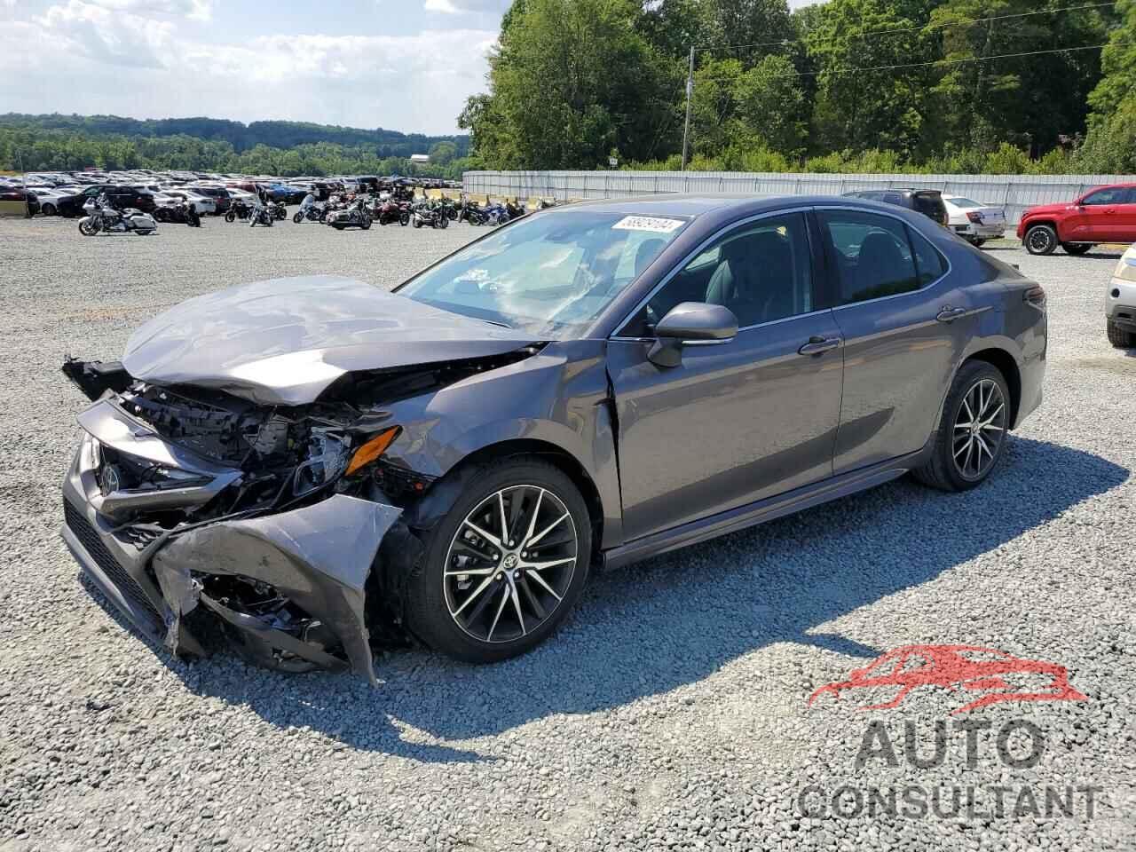 TOYOTA CAMRY 2024 - 4T1G11AK0RU244752