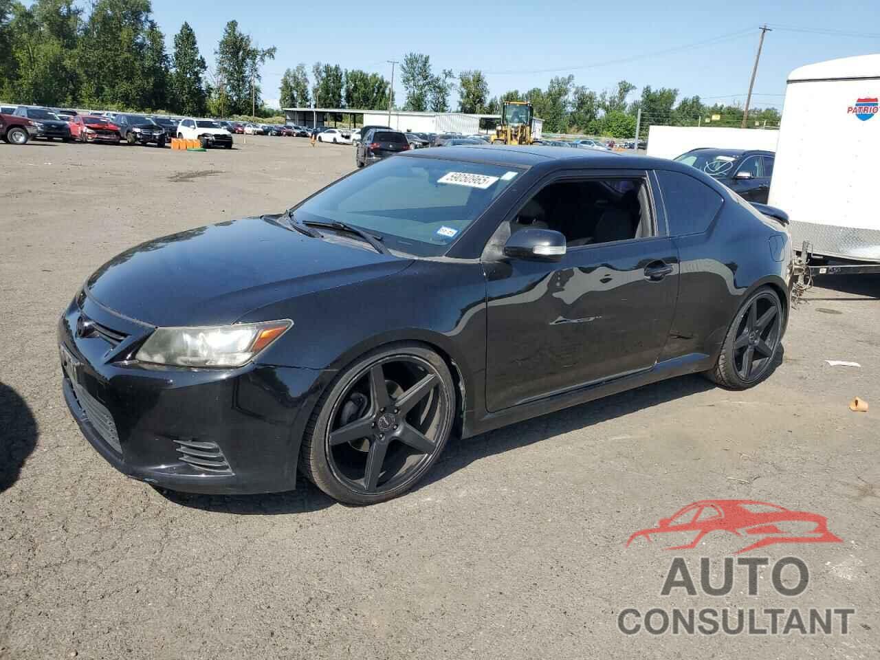 TOYOTA SCION 2013 - JTKJF5C77D3046883
