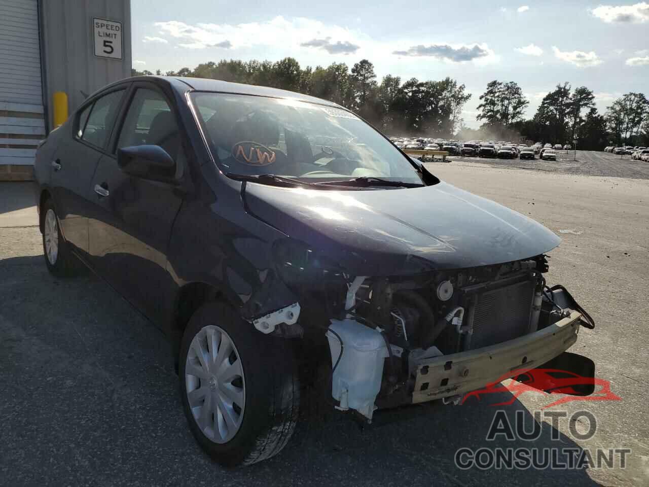 NISSAN VERSA 2017 - 3N1CN7AP5HL865468