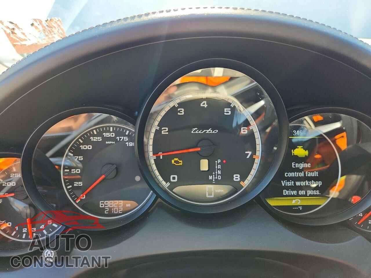 PORSCHE CAYENNE 2015 - WP1AC2A28FLA81147