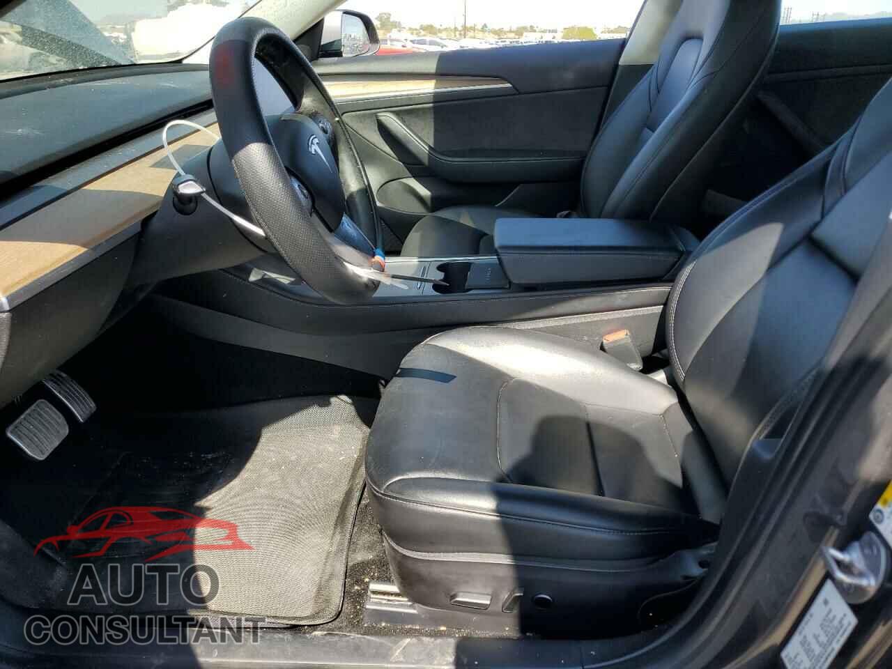 TESLA MODEL 3 2021 - 5YJ3E1EA4MF061445