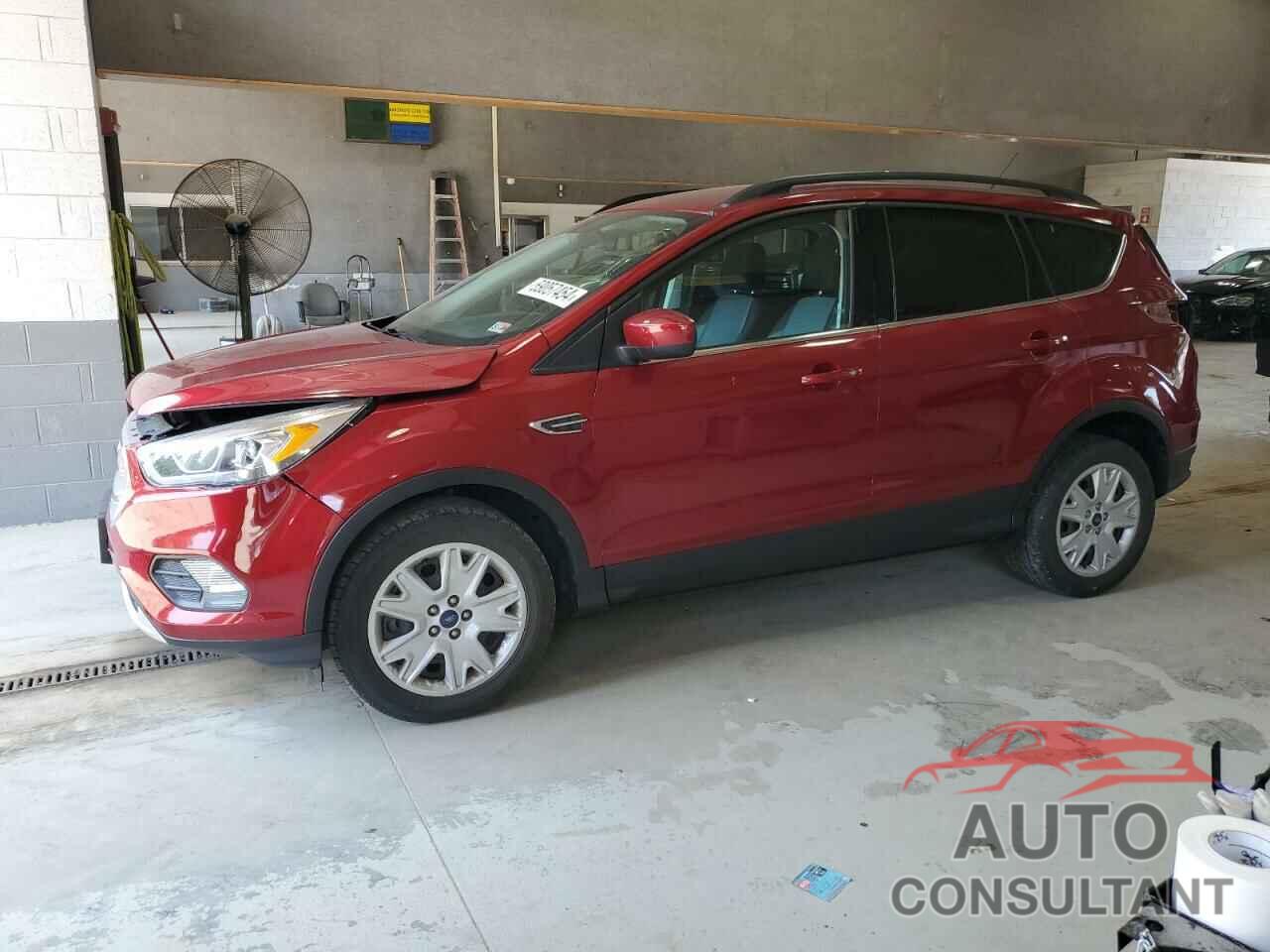 FORD ESCAPE 2017 - 1FMCU0G91HUE87120