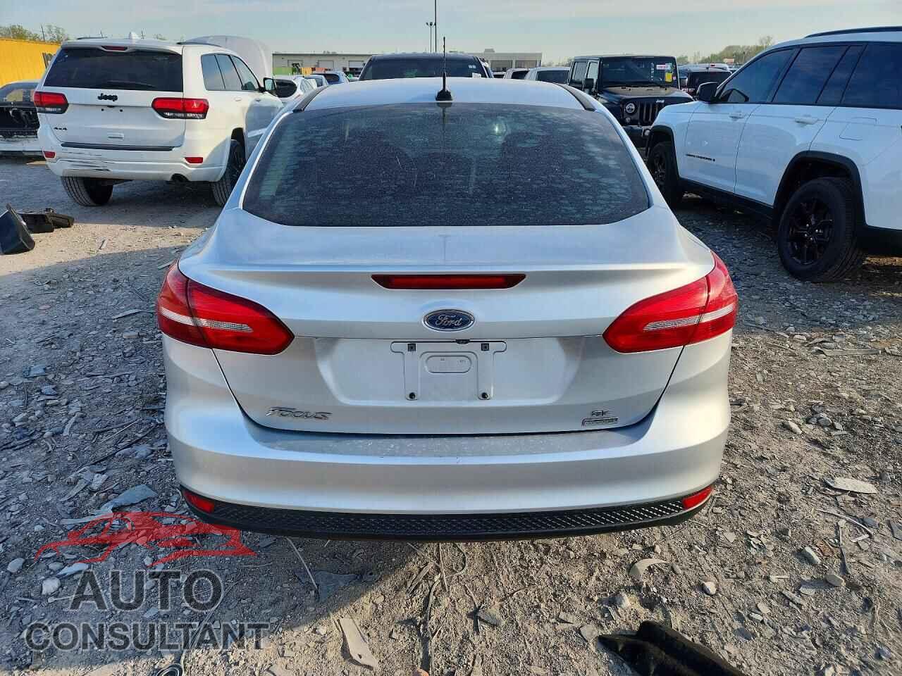 FORD FOCUS 2017 - 1FADP3FE1HL322745