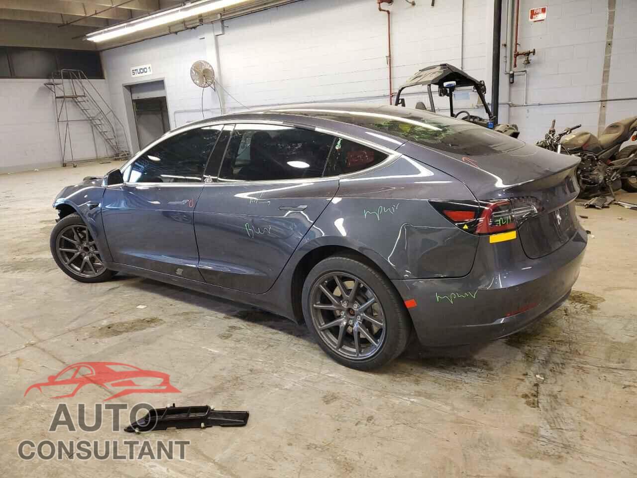 TESLA MODEL 3 2017 - 5YJ3E1EA2HF001301