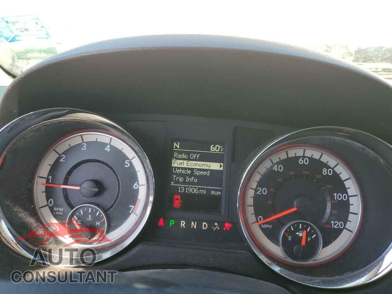 DODGE CARAVAN 2011 - 2D4RN5DG8BR700017