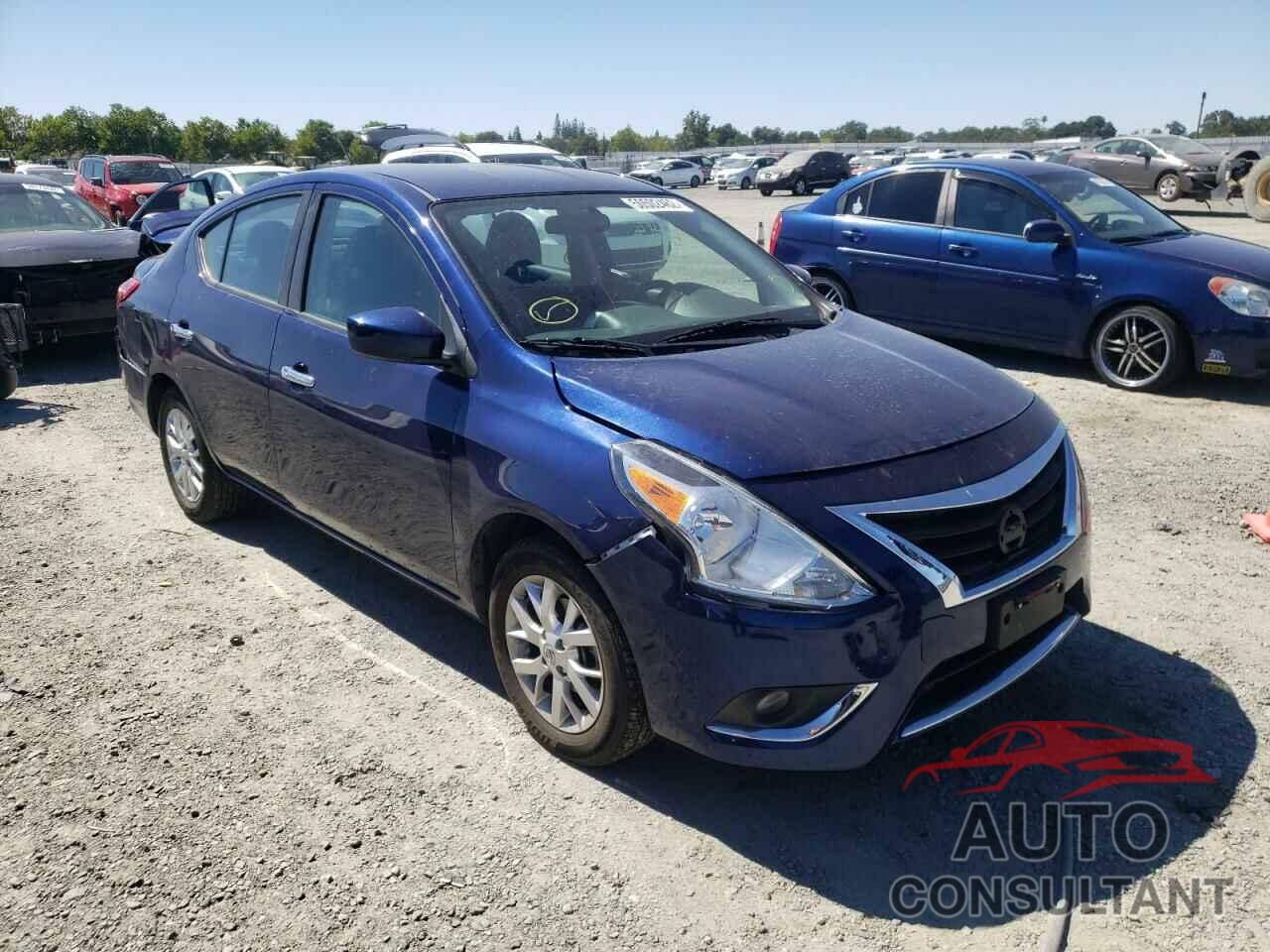 NISSAN VERSA 2018 - 3N1CN7AP2JL839965