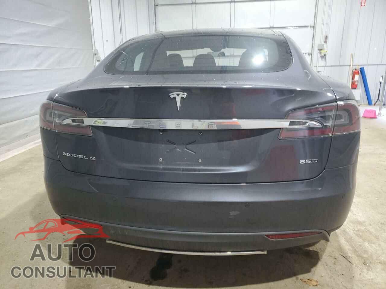 TESLA MODEL S 2015 - 5YJSA1E20FF116671