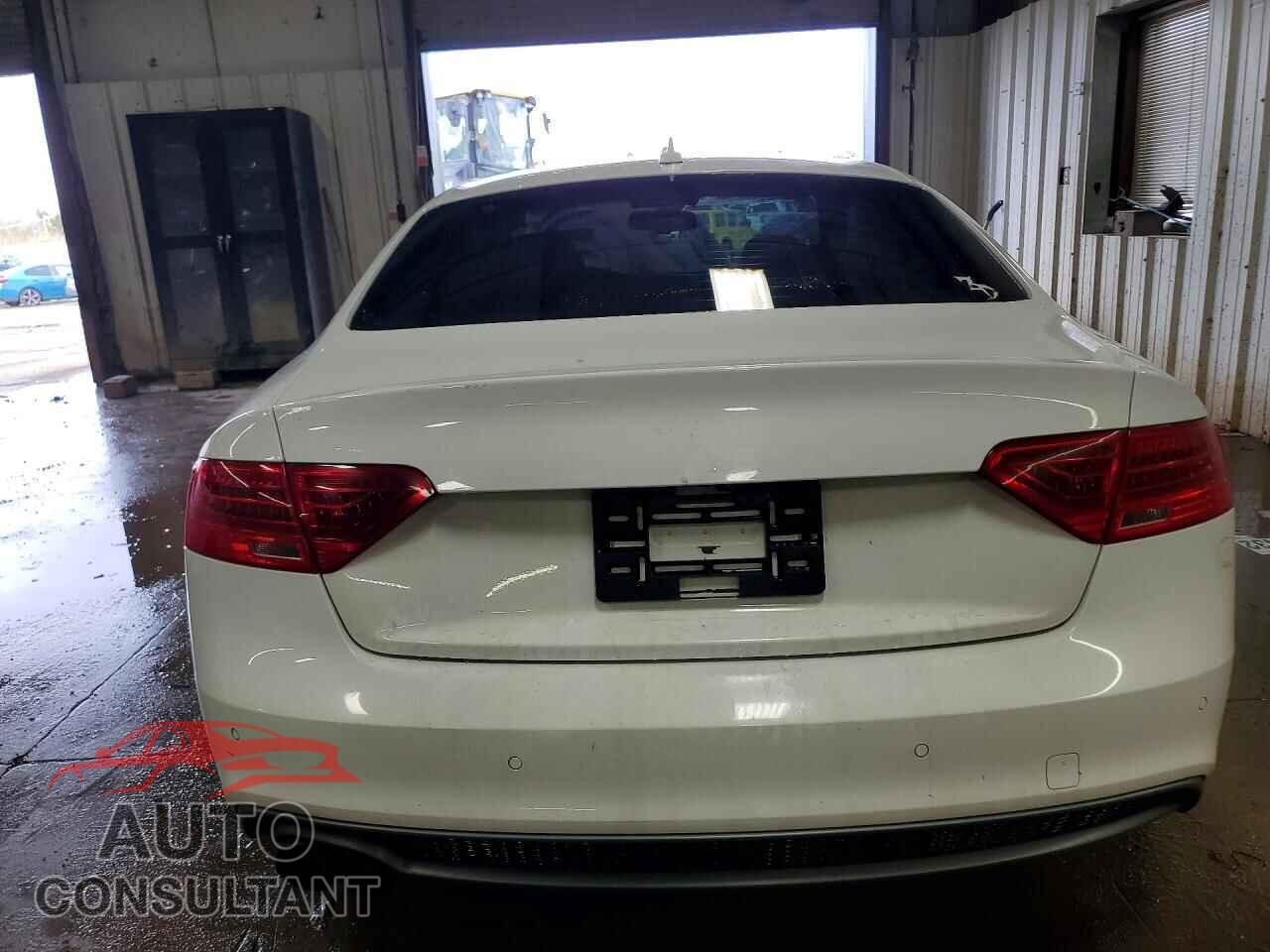 AUDI A5 2015 - WAUSFAFR2FA048764