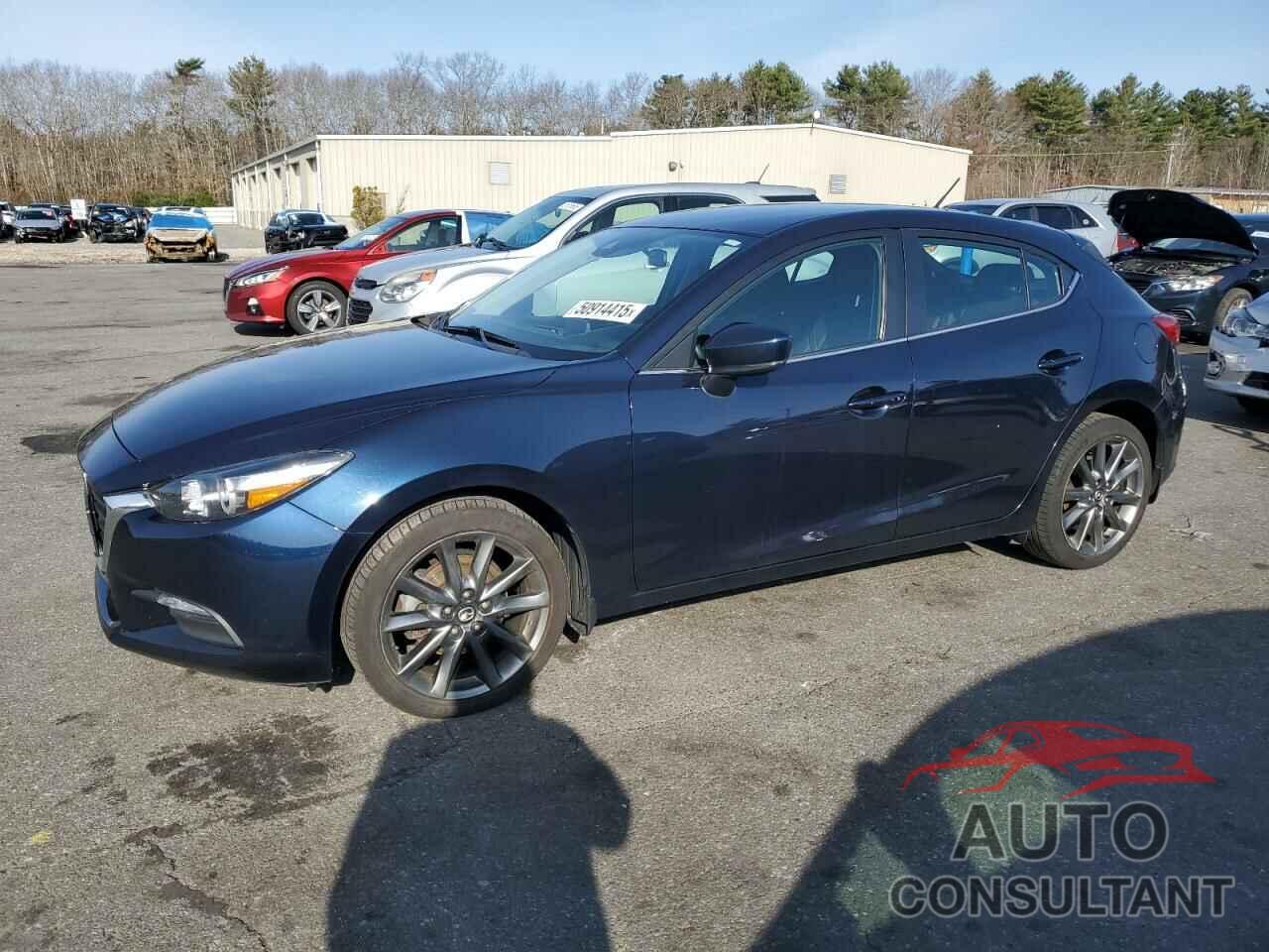 MAZDA 3 2018 - 3MZBN1L3XJM271097